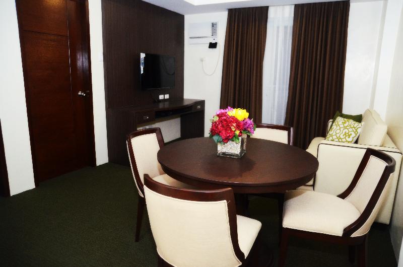 Stradella Hotel Cainta Esterno foto