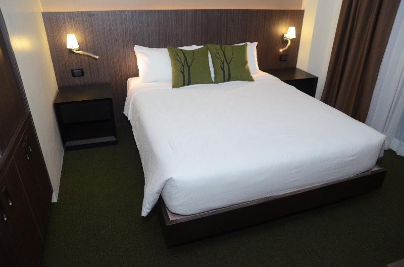 Stradella Hotel Cainta Esterno foto